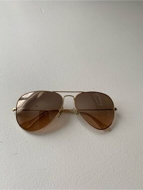 Ray-Ban Gold Frame Brown Gradient Lens Aviator Sunglasses